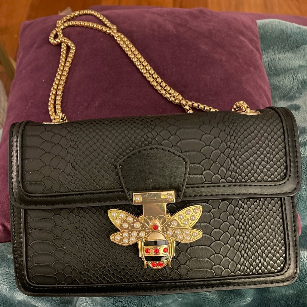 Black Bee Bag